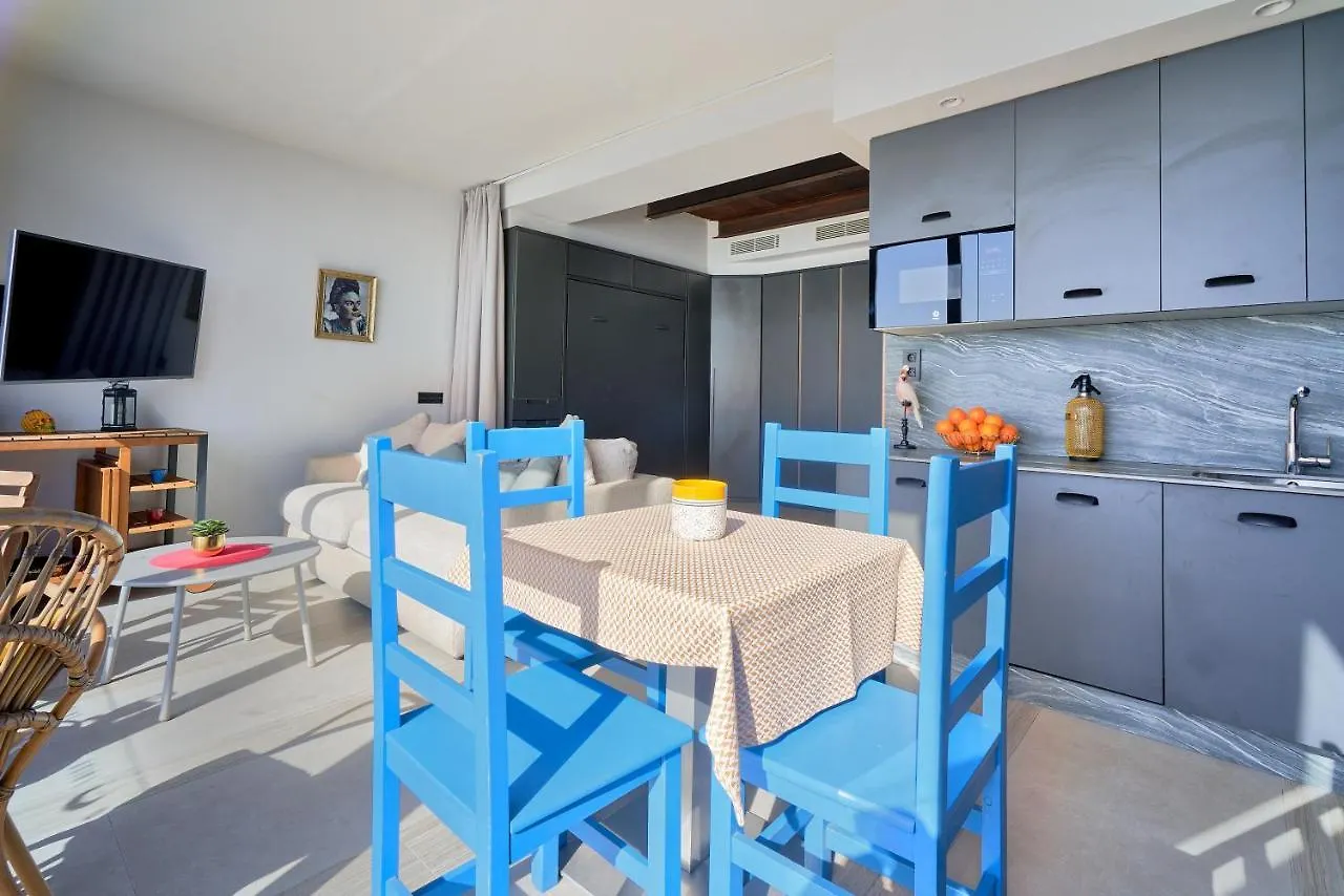 Frida Pahlo Apartment Malaga Spain